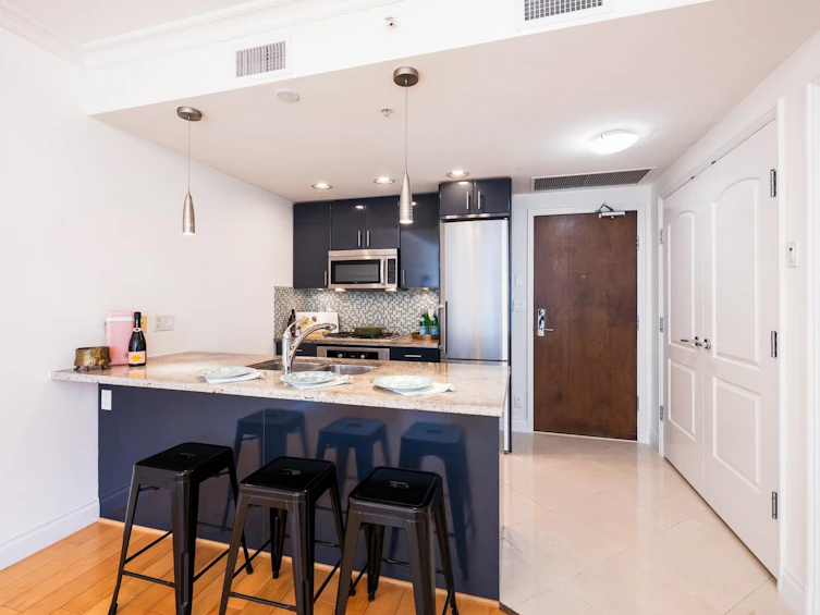 401-162 Victory Ship Way, North Vancouver, BC, V7L 0B4 - 8