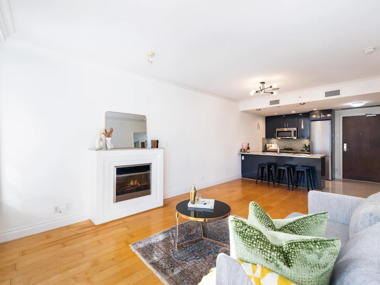 401-162 Victory Ship Way, North Vancouver, BC, V7L 0B4 - 12