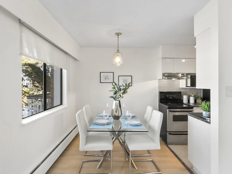 307-1950 W 8th Avenue, Vancouver, BC, V6J 1W3 - 4