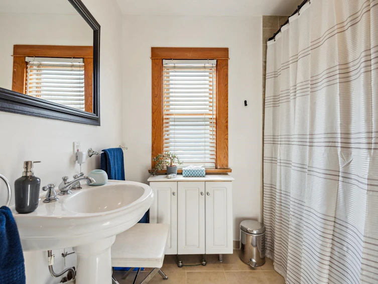 628 W 22nd Avenue, Vancouver, BC, V5Z 1Z6 - 21