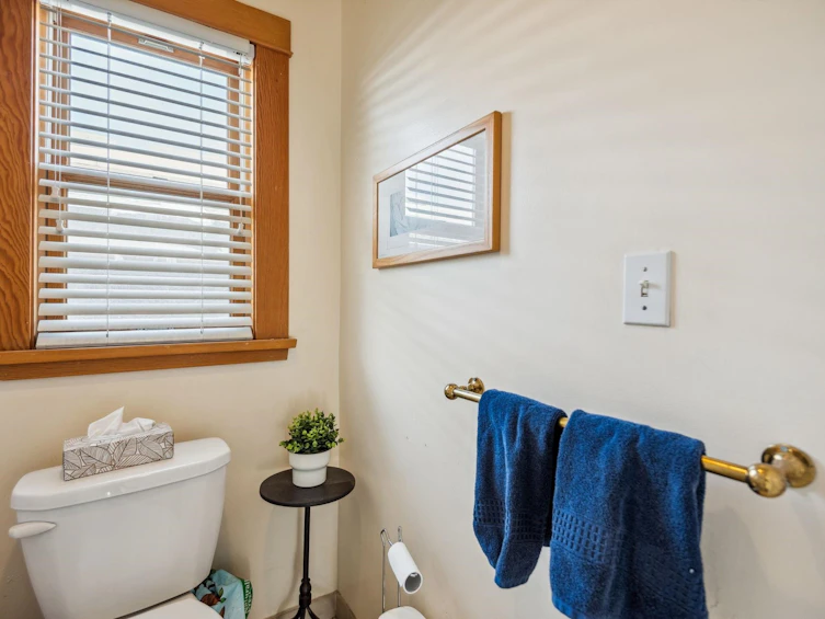 628 W 22nd Avenue, Vancouver, BC, V5Z 1Z6 - 25