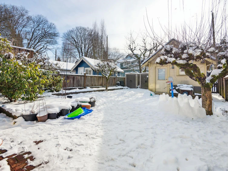 628 W 22nd Avenue, Vancouver, BC, V5Z 1Z6 - 27