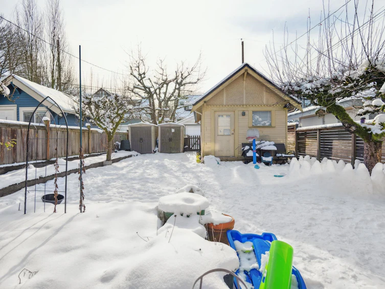 628 W 22nd Avenue, Vancouver, BC, V5Z 1Z6 - 28