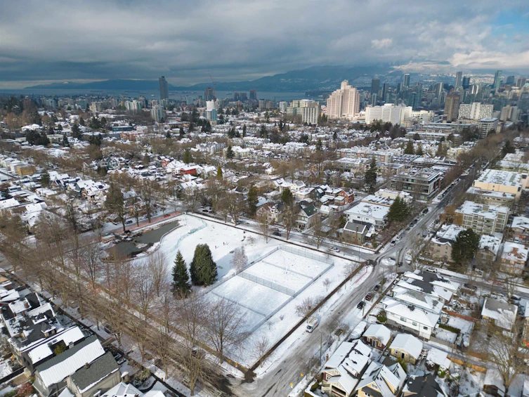 628 W 22nd Avenue, Vancouver, BC, V5Z 1Z6 - 35