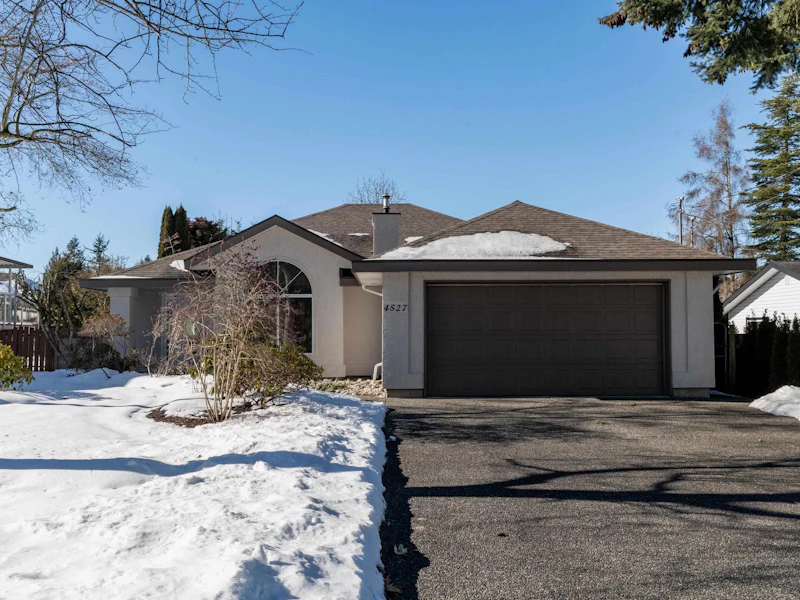 4527 217b Street, Langley BC V3A 2N9