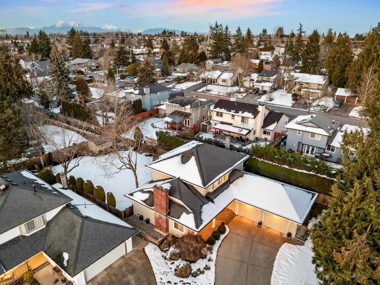 18057 63 Avenue, Surrey, BC, V3S 6W8 - 2