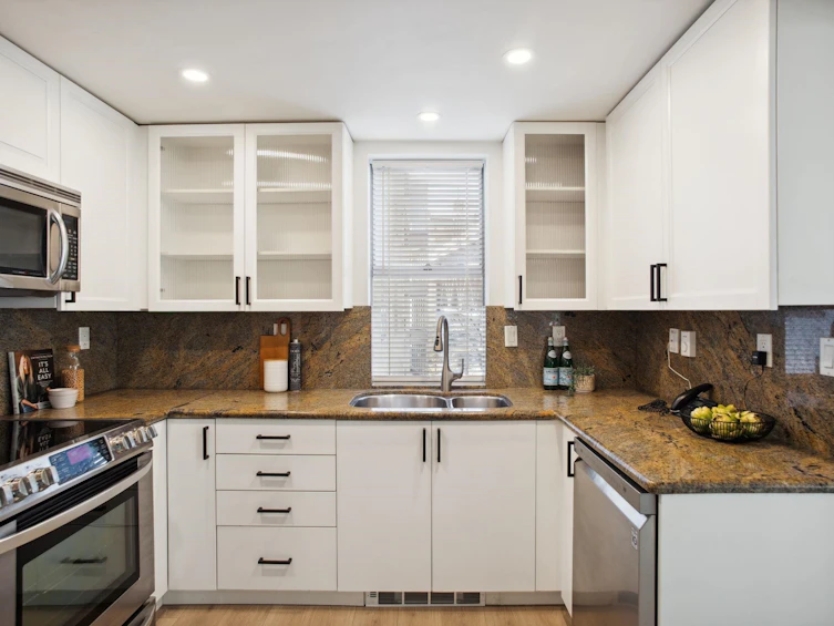 401-1006 Beach Avenue, Vancouver, BC, V6E 1T7 - 12