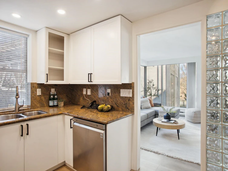 401-1006 Beach Avenue, Vancouver, BC, V6E 1T7 - 14