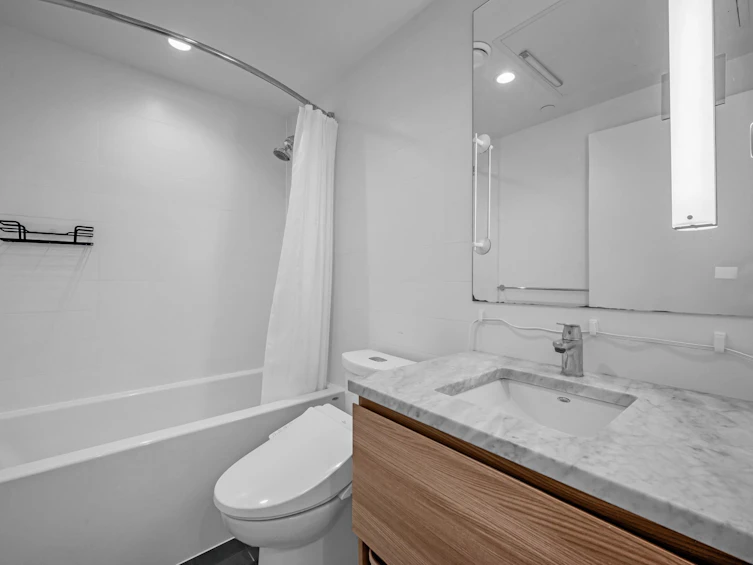 2202-525 Foster Avenue, Coquitlam, BC, V3J 0H6 - 16