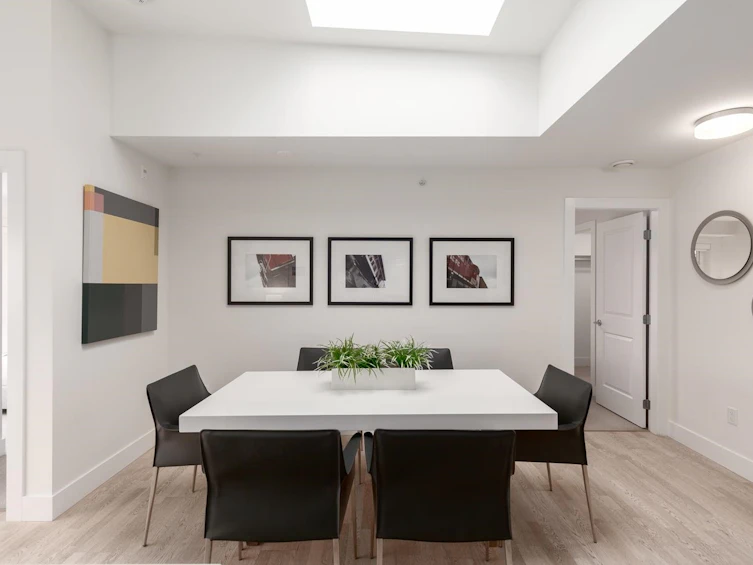 401-1661 E 2nd Avenue, Vancouver, BC, V5N 1E1 - 4