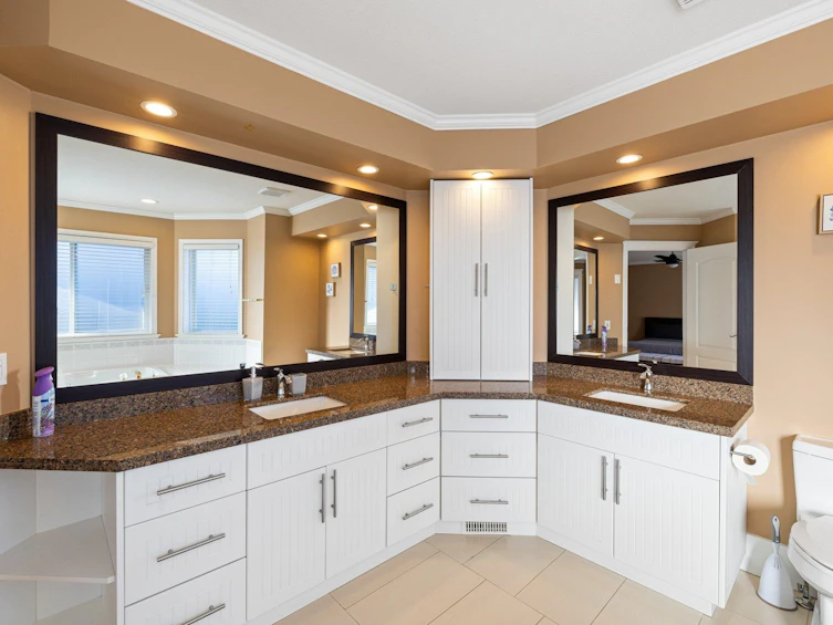 15355 80a Avenue, Surrey, BC, V3S 8N7 - 25