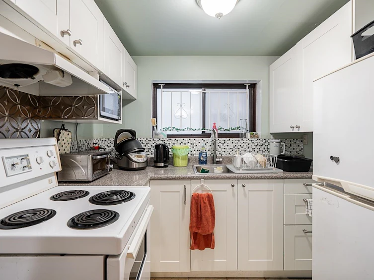 3556 Knight Street, Vancouver, BC, V5N 3L2 - 15