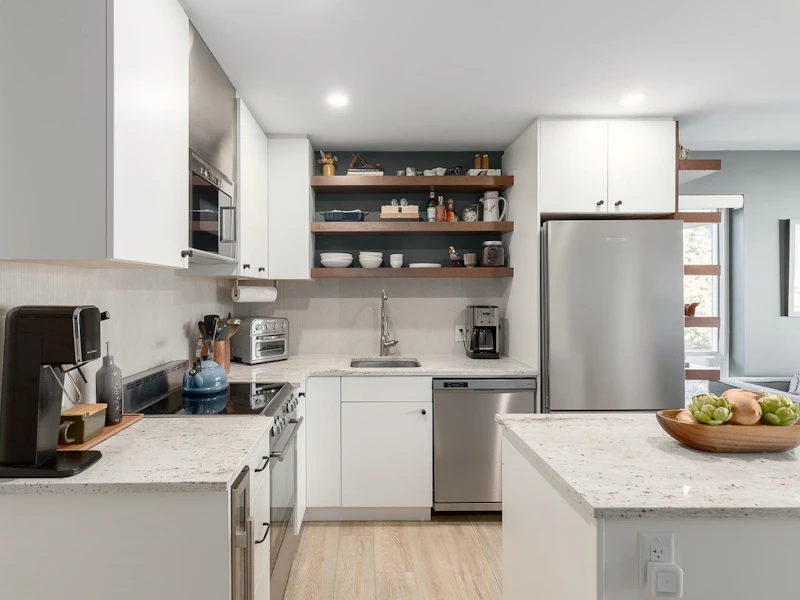 307 - 1661 E 2nd Avenue, Vancouver BC V5N 1E1
