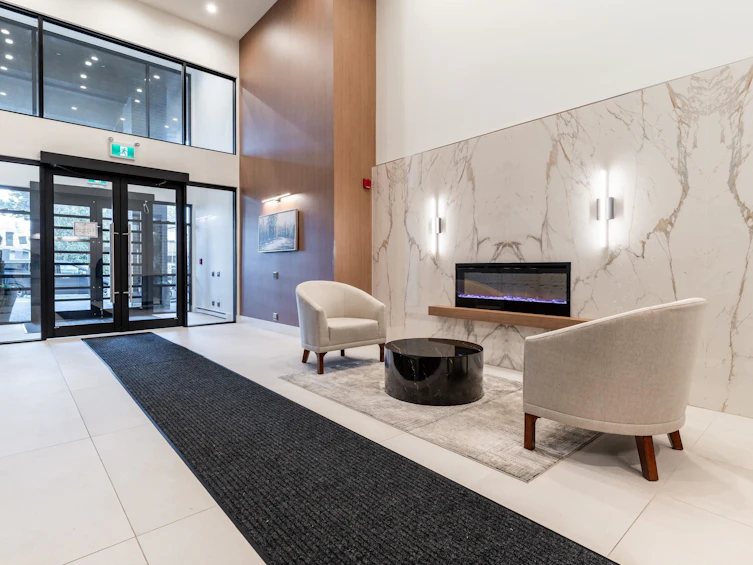 304-7599 15th Street, Burnaby, BC, V3N 0H9 - 2
