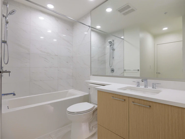 304-7599 15th Street, Burnaby, BC, V3N 0H9 - 16