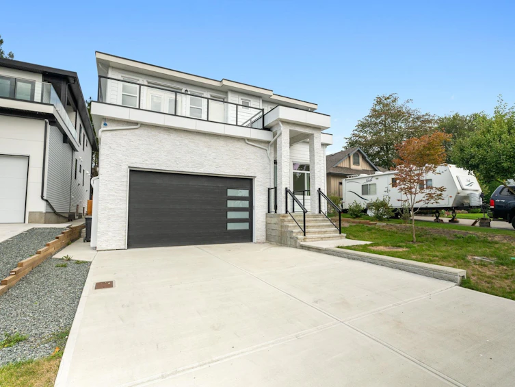 34267 Fraser Street, Abbotsford, BC, V2S 1X8 - 2