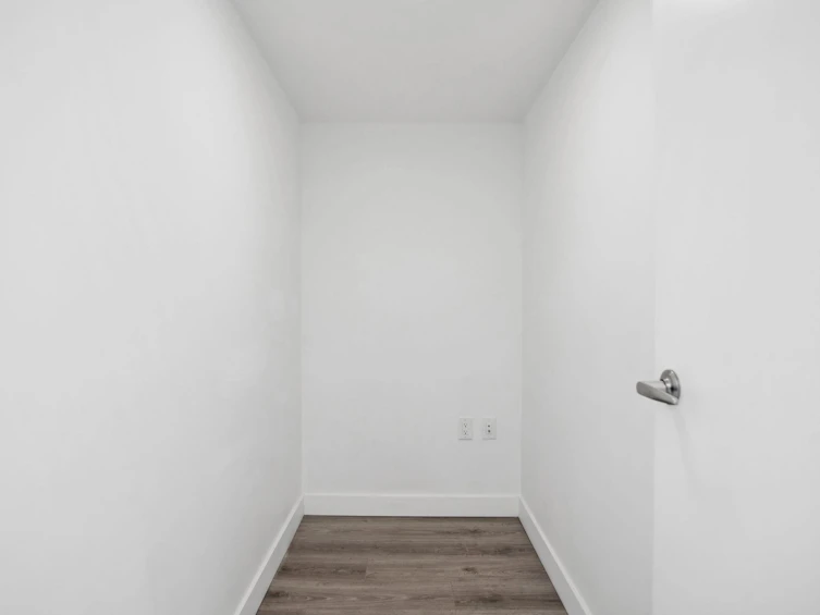 412-8181 Chester Street, Vancouver, BC, V5X 0J9 - 13