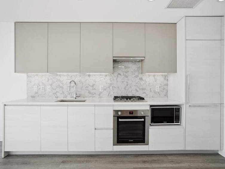 412-8181 Chester Street, Vancouver, BC, V5X 0J9 - 12