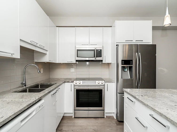 303-20686 Eastleigh Crescent, Langley, BC, V3A 0M4 - 3