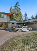 370st. James Crescent