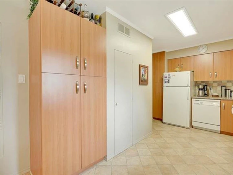 14681 110 Avenue, Surrey, BC, V3R 2A9 - 17