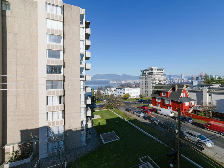3-1855 Vine Street, Vancouver, BC, V6K 3J8 - 27