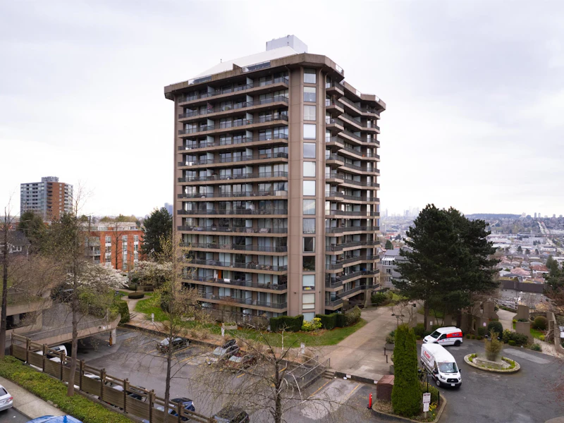 807 - 3760 Albert Street, Burnaby BC V5C 5Y8