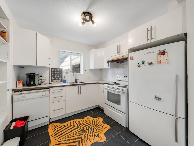 7135 4th Street, Burnaby, BC, V5E 3X7 - 30
