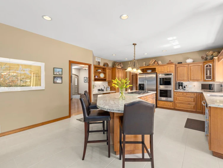 13672 19 Avenue, Surrey, BC, V4A 9E9 - 12