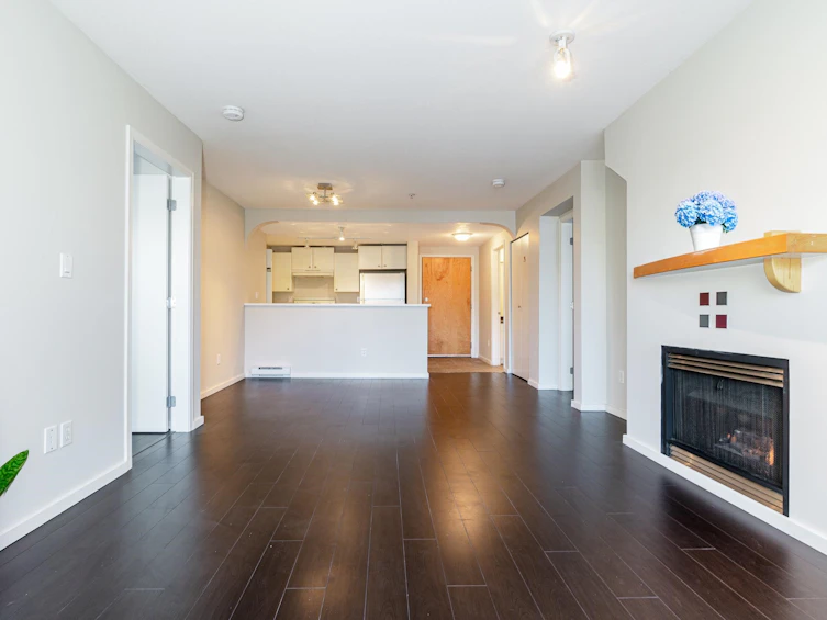 310-6833 Village Green, Burnaby, BC, V5E 4M1 - 6