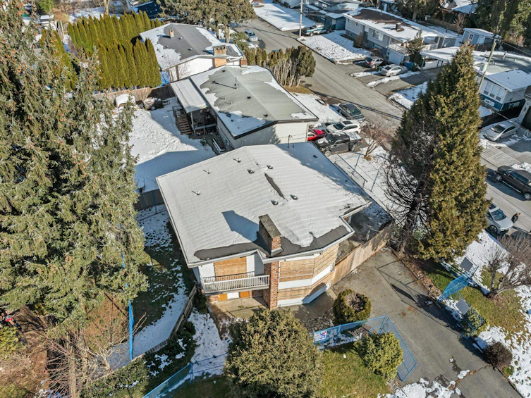 32565 Bevan Avenue, Abbotsford, BC, V2T 3X5 - 3