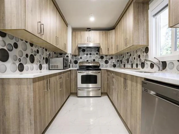 11318 Glen Avon Drive, Surrey, BC, V3R 4Y5 - 5