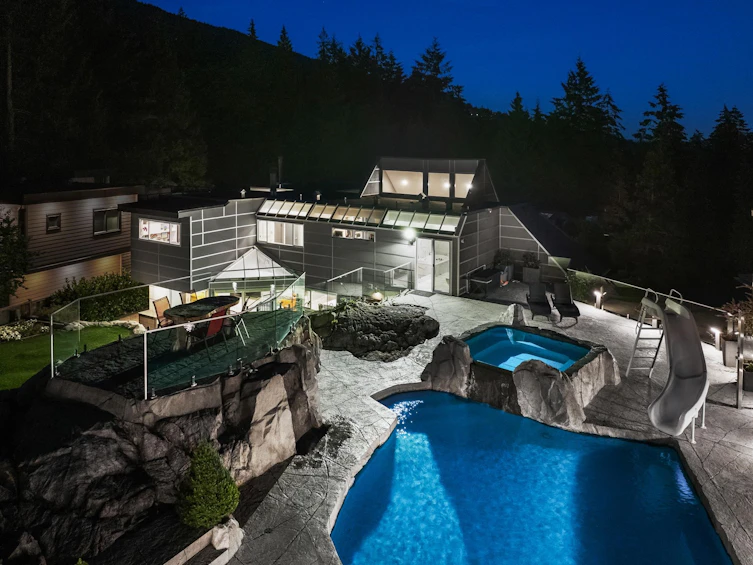 3722 Southridge Place, West Vancouver, BC, V7V 3H8 - 4