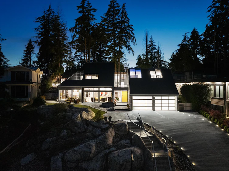 3722 Southridge Place, West Vancouver, BC, V7V 3H8 - 32