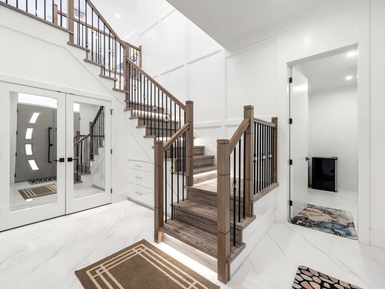 9115 139 Street, Surrey, BC, V3V 5X5 - 2