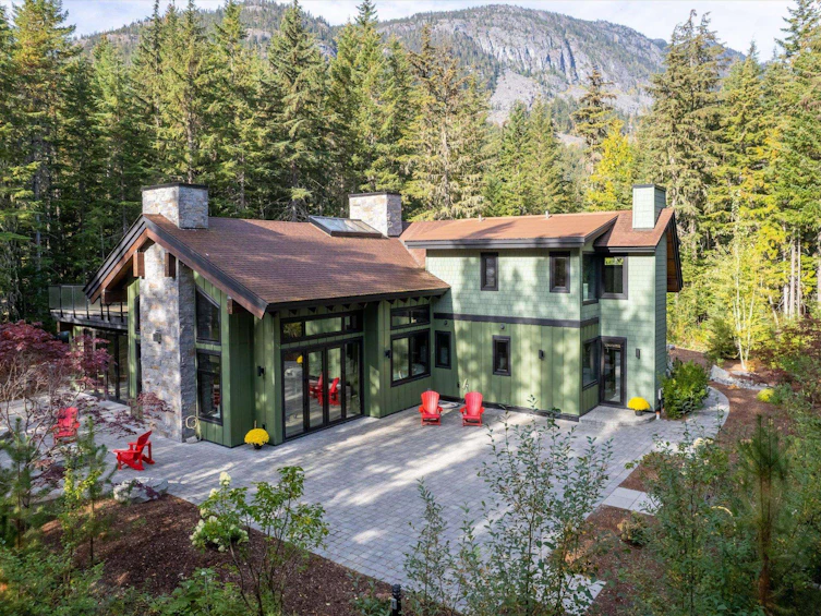 9036 Riverside Drive, Whistler, BC, V8E 1M1 - 28