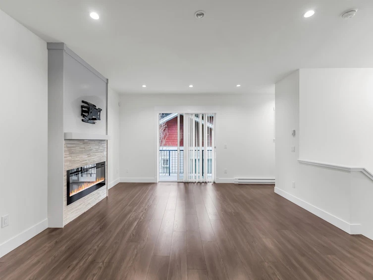 18-6188 141 Street, Surrey, BC, V3X 0J7 - 2