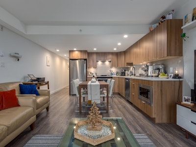 304-1365 Pemberton Avenue - 3