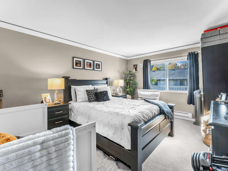 206-9942 151 Street, Surrey, BC, V3R 0V4 - 11
