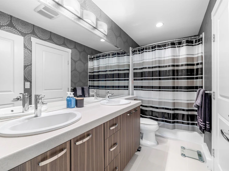 101-14833 61 Avenue, Surrey, BC, V3S 6T6 - 28