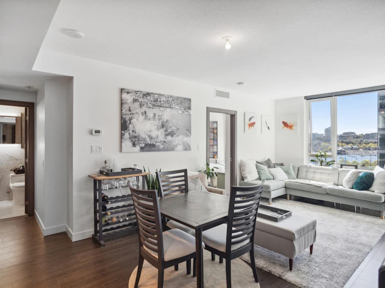 1051-38 Smithe Street, Vancouver, BC, V6B 0P3