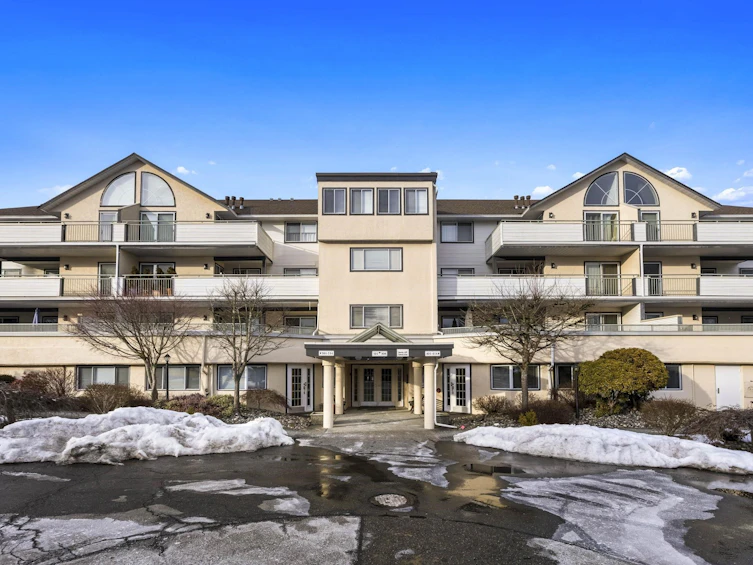 307-19645 64 Avenue, Langley, BC, V2Y 1L2 - 2
