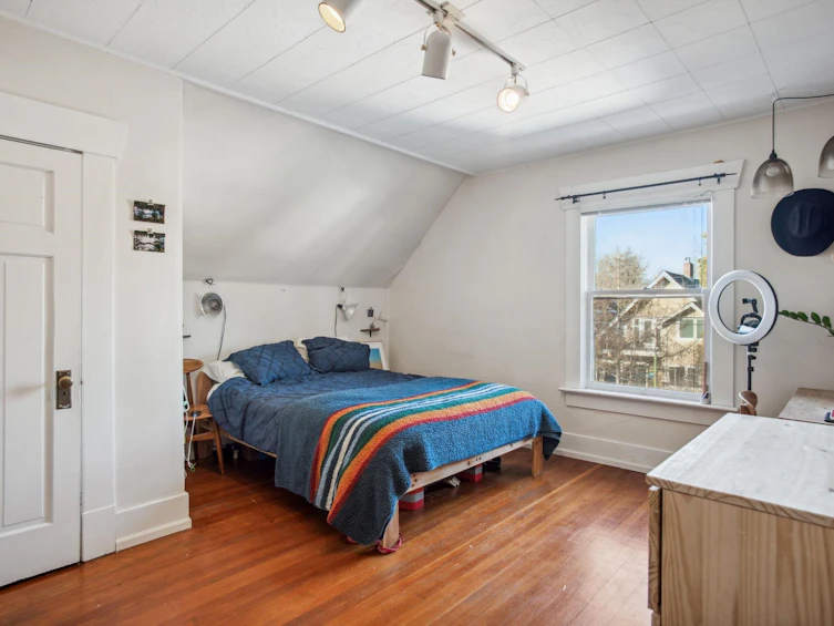 173 W 19th Avenue, Vancouver, BC, V5Y 2B5 - 26