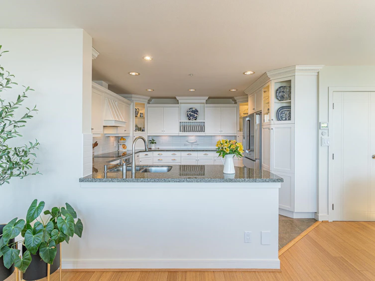 8549 Seascape Court, West Vancouver, BC, V7W 3J7 - 14
