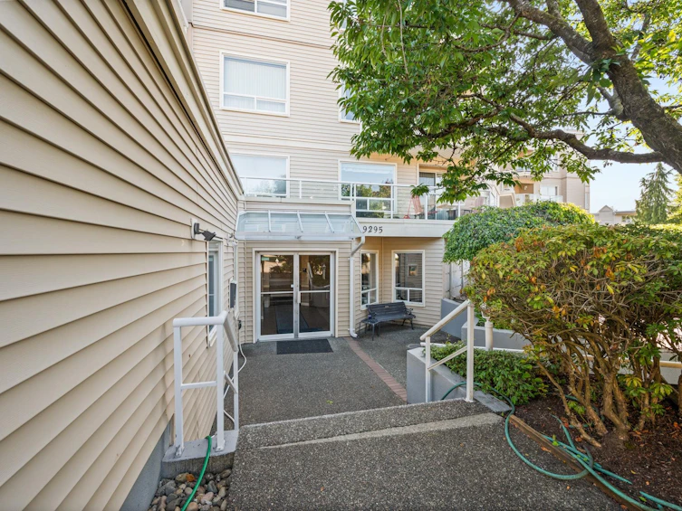 205-9295 122 Street, Surrey, BC, V3L 4L4 - 12