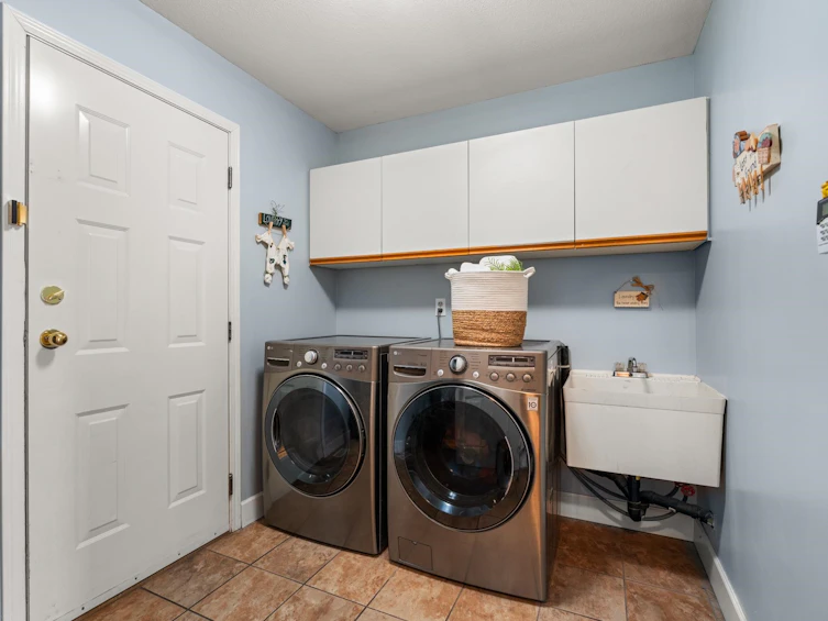 10635 Harrogate Drive, Delta, BC, V4C 8E2 - 9