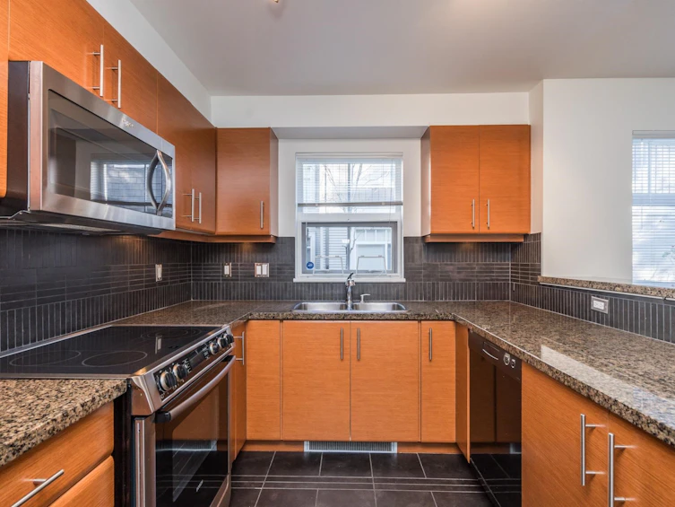 104-1704 56 Street, Delta, BC, V4L 2R2 - 17