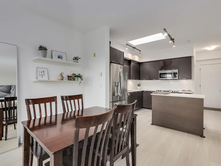 PH1-4372 Fraser Street, Vancouver, BC, V5V 4G3 - 7