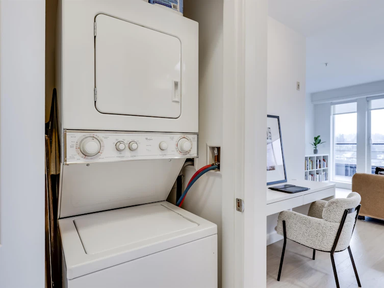 PH1-4372 Fraser Street, Vancouver, BC, V5V 4G3 - 21