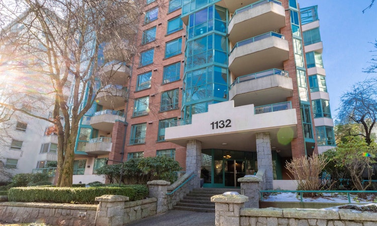 801-1132 Haro Street
